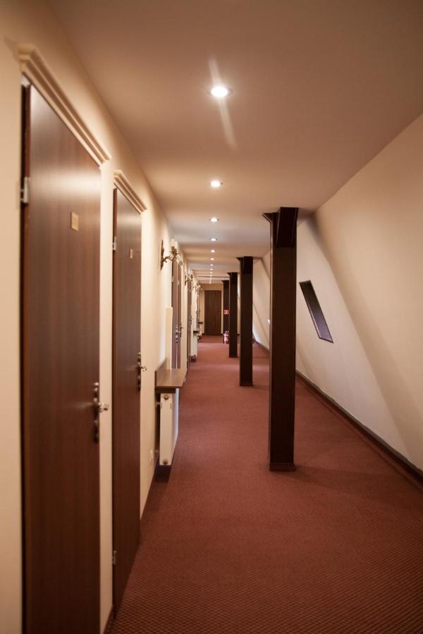 Hotel Zamek Chalupki Bagian luar foto