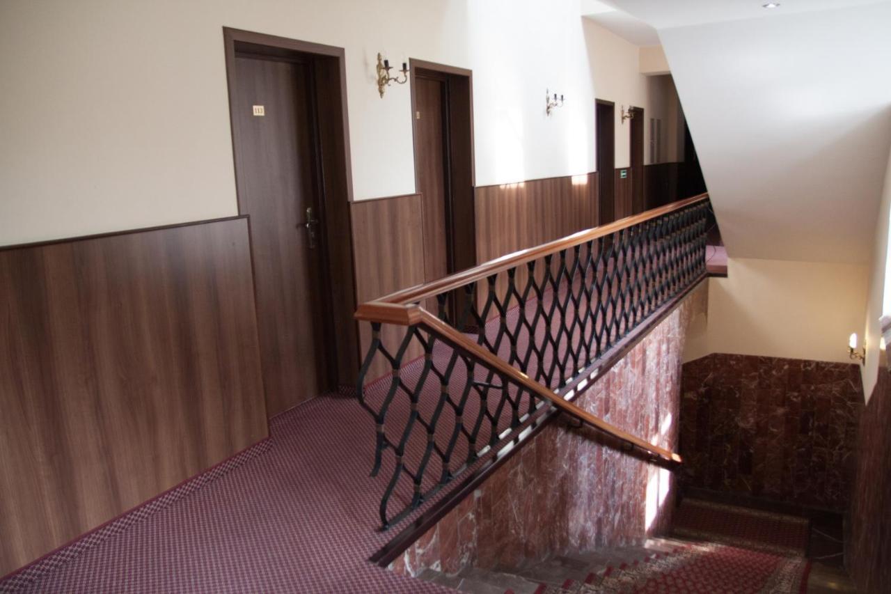 Hotel Zamek Chalupki Bagian luar foto