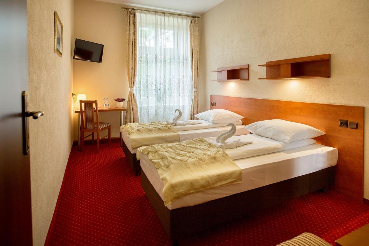 Hotel Zamek Chalupki Bagian luar foto